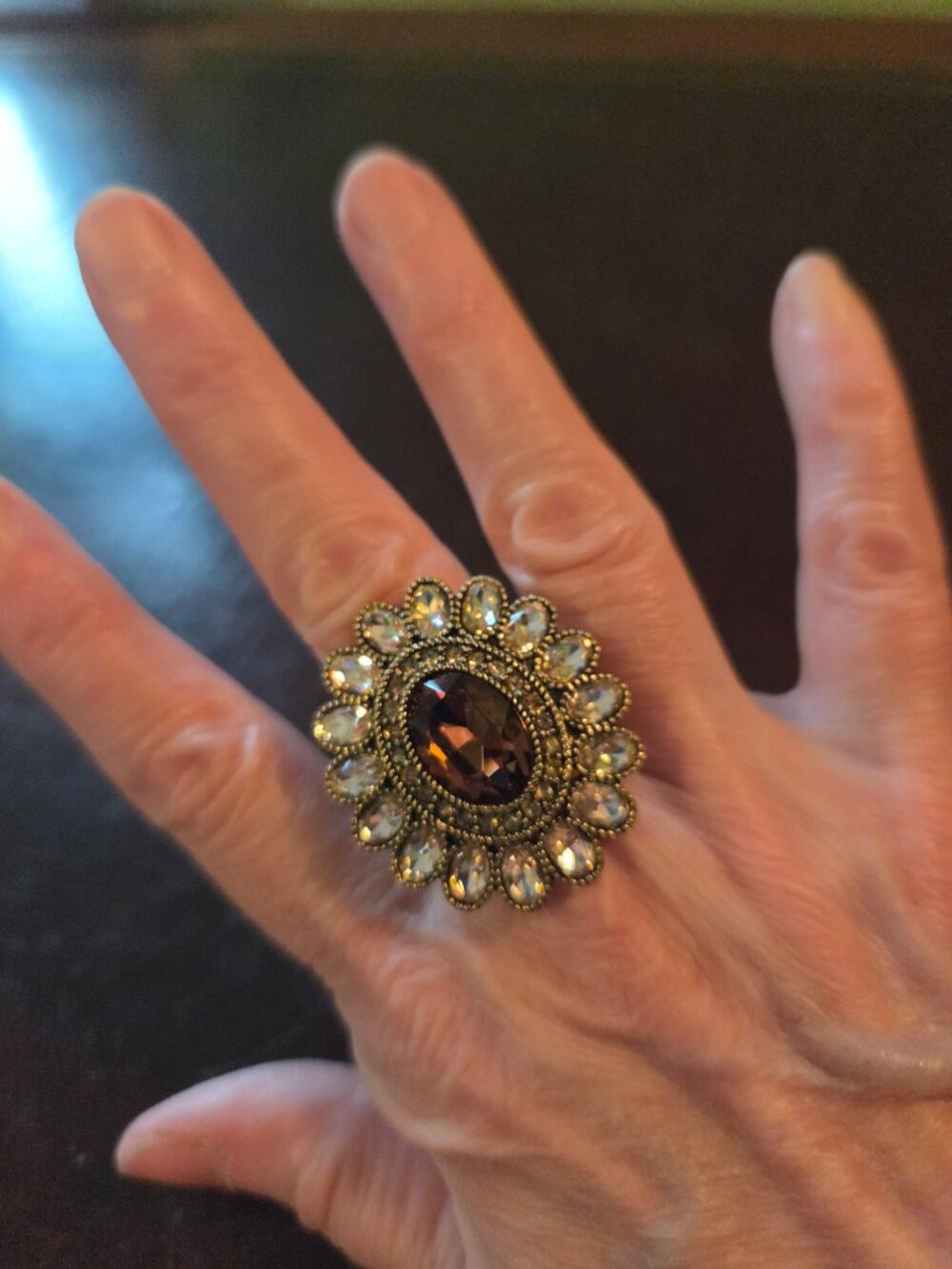 Stunning Heidi Daus cocktail ring, size 7 - Picture 11 of 12